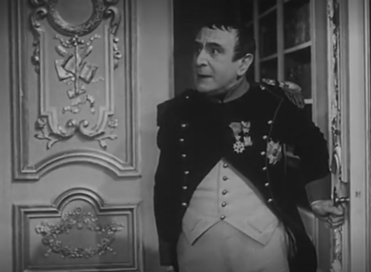 La colère de Napoléon. Extrait du film de Sacha Guitry "Le diable boiteux"